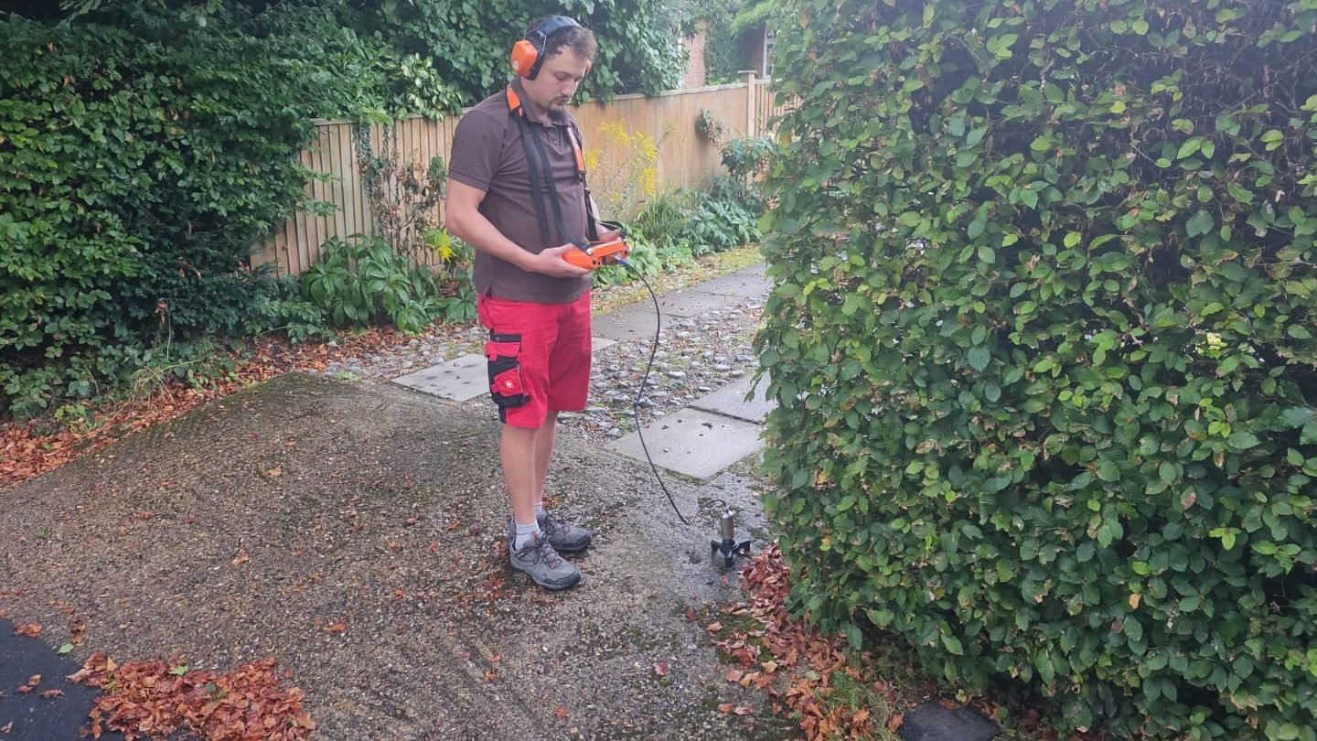Acoustic leak detection in Harpenden